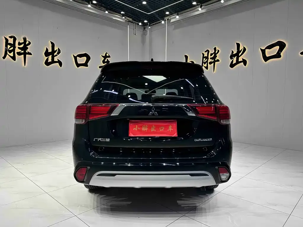 Mitsubishi Outlander — фото 3