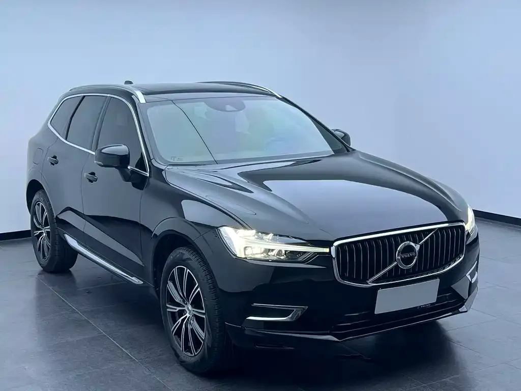 Volvo XC60 — фото 5