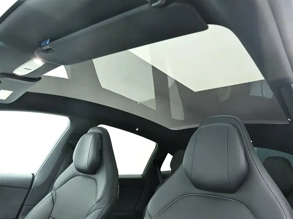 Tesla Model Y L — фото 4