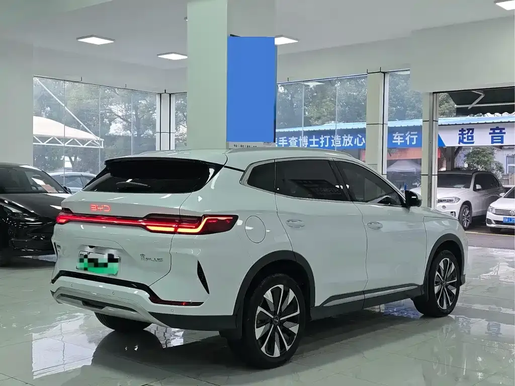 BYD PLUS New Energy — фото 5