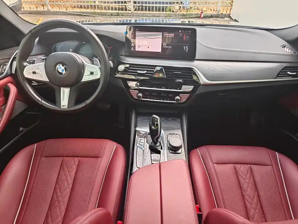 BMW 5 Series — фото 10