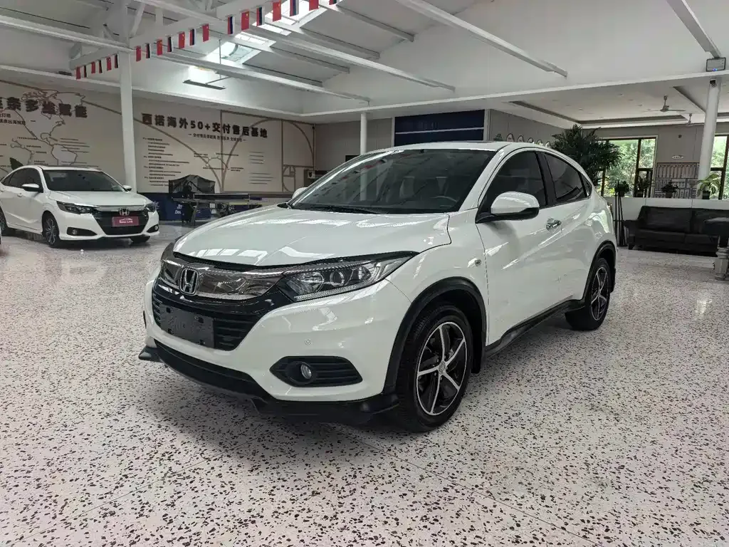 Honda Vezel — фото 1
