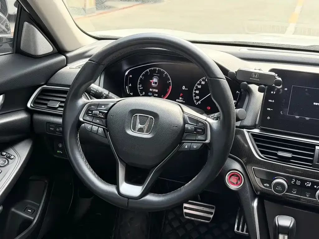 Honda Accord — фото 4