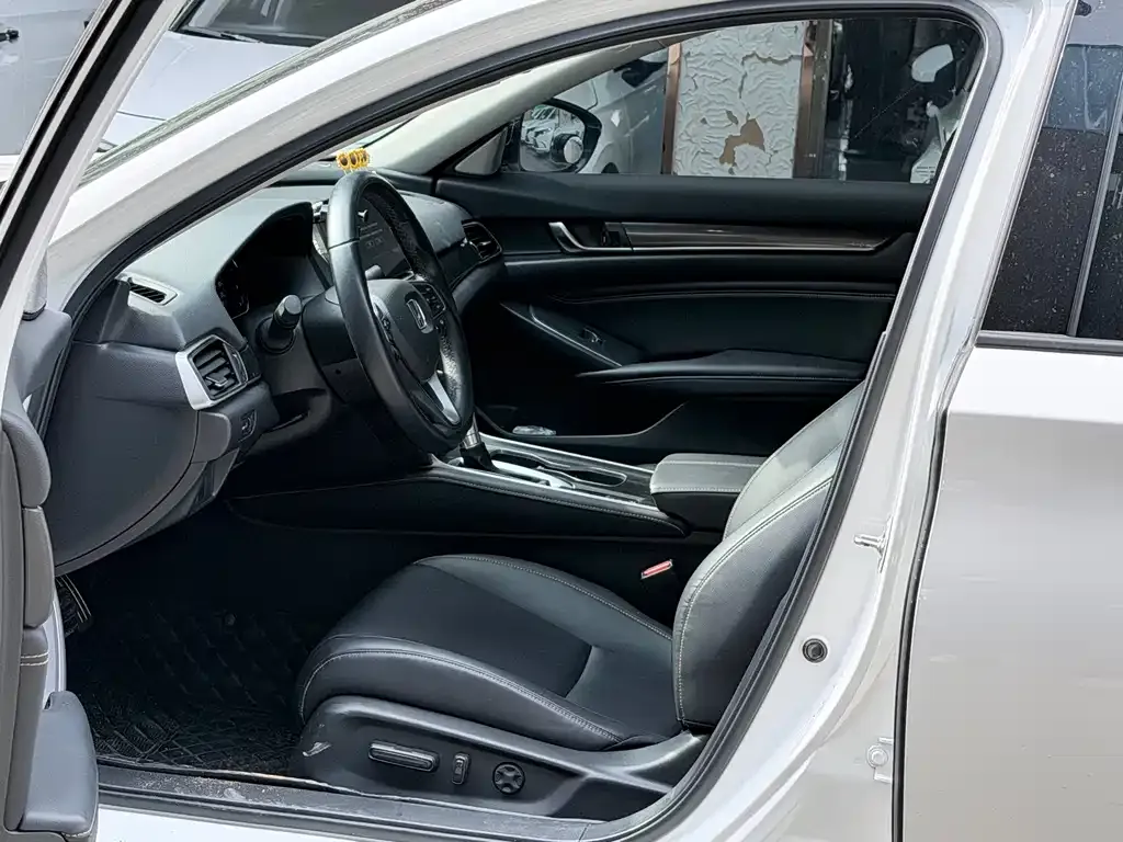 Honda Accord — фото 2