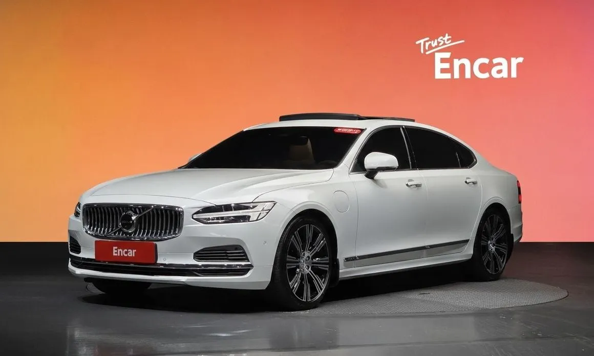 Volvo S90 — фото 1