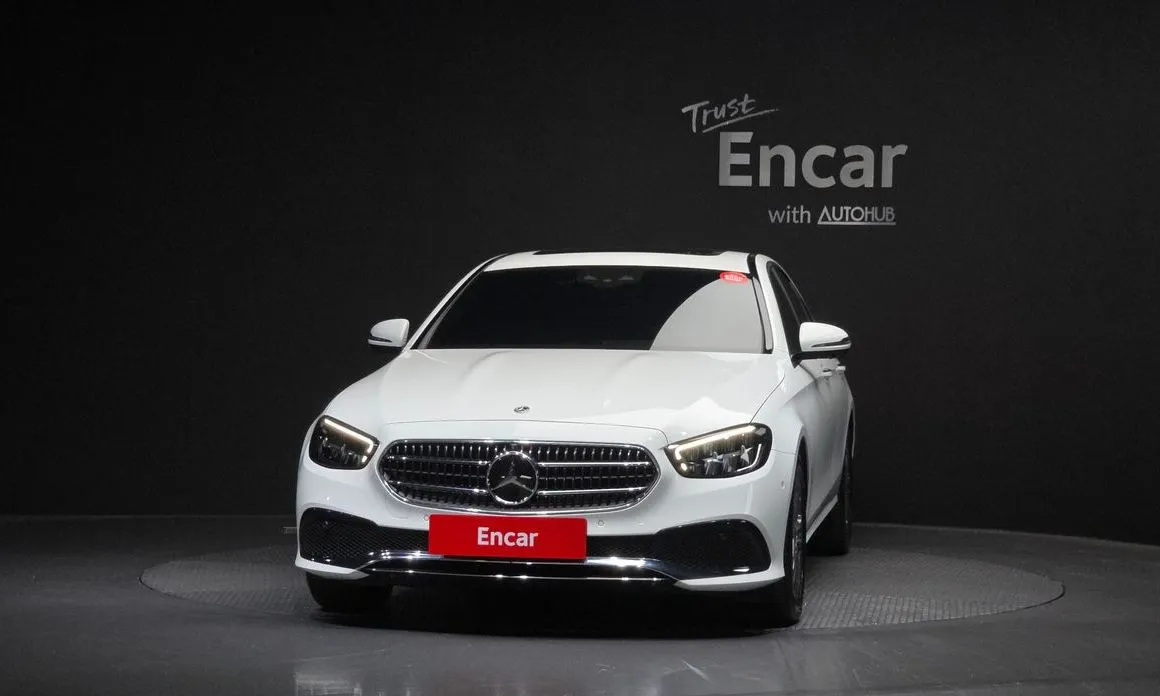 Mercedes-Benz E-Class 2023 из KR, фото 2