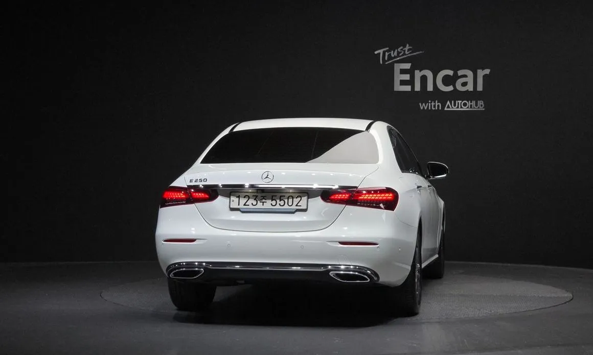 Mercedes-Benz E-Class 2023 из KR, фото 8