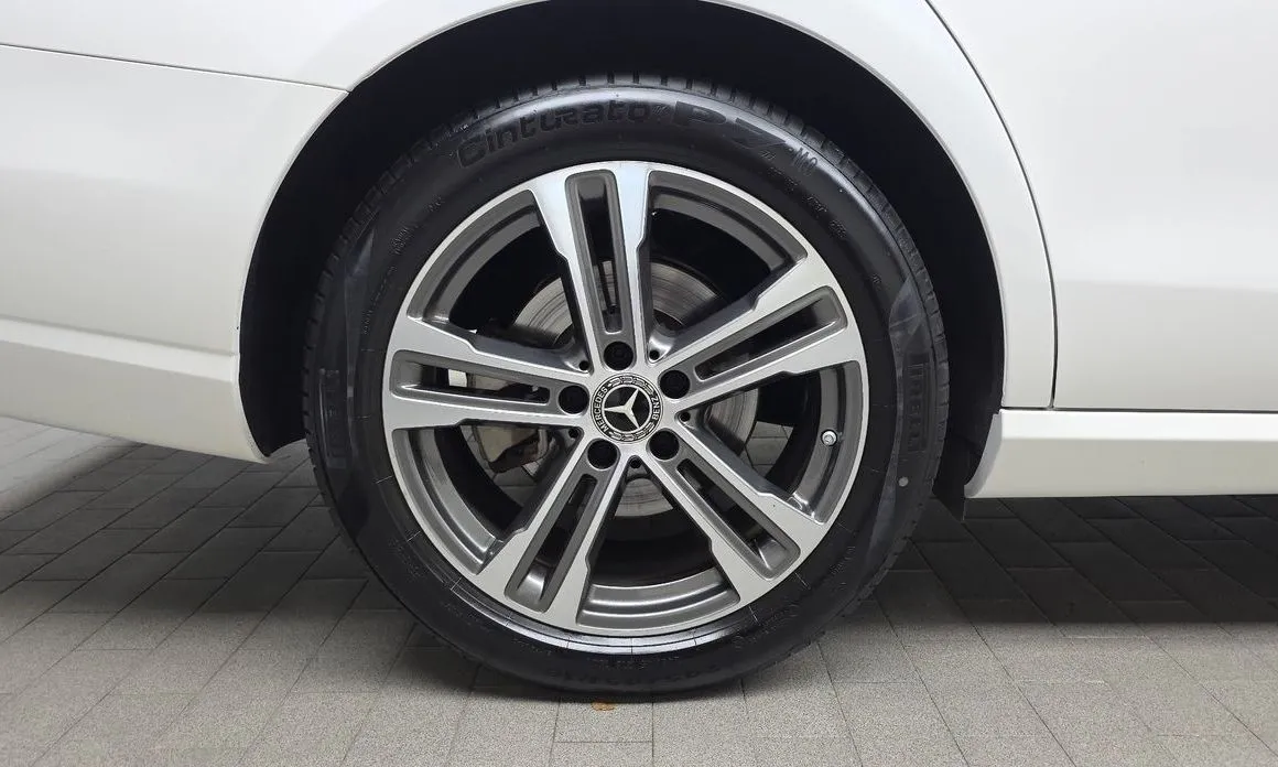 Mercedes-Benz E-Class 2023 из KR, фото 6