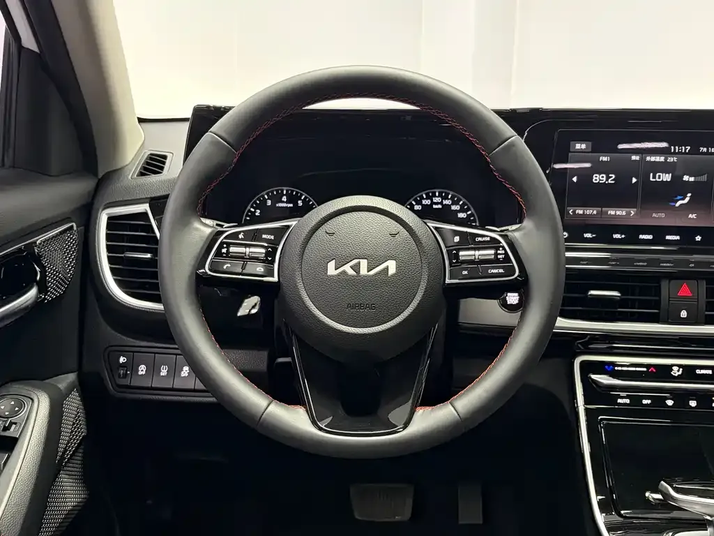 Kia KX3 — фото 5