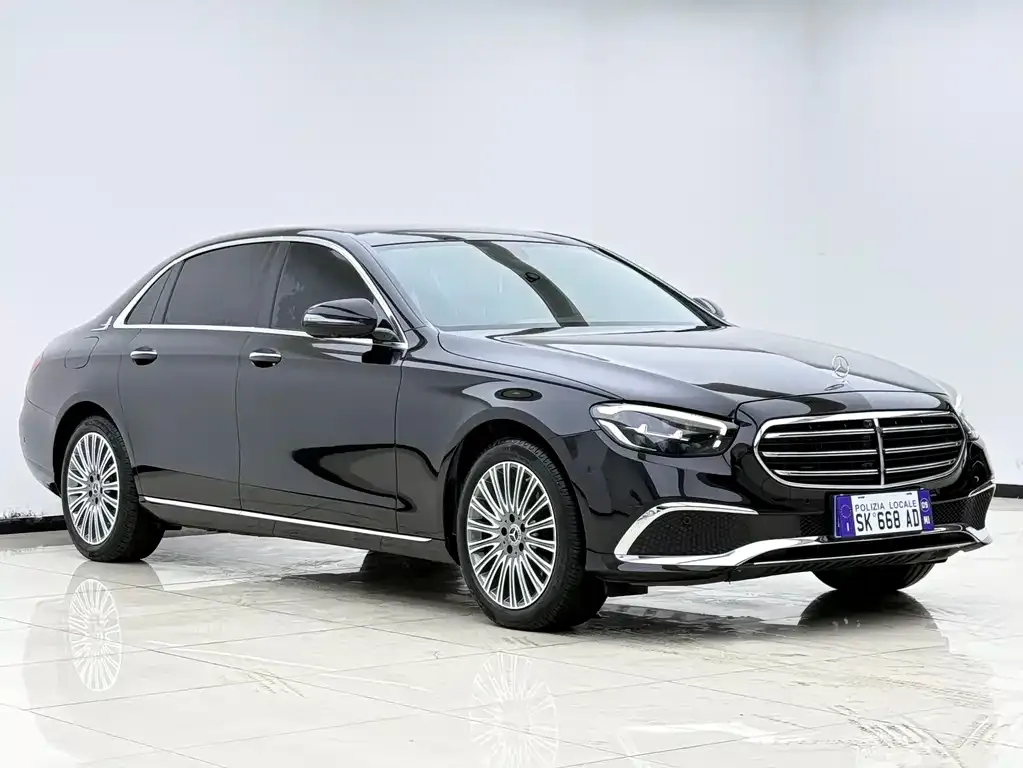 Mercedes-Benz E-Class — фото 6