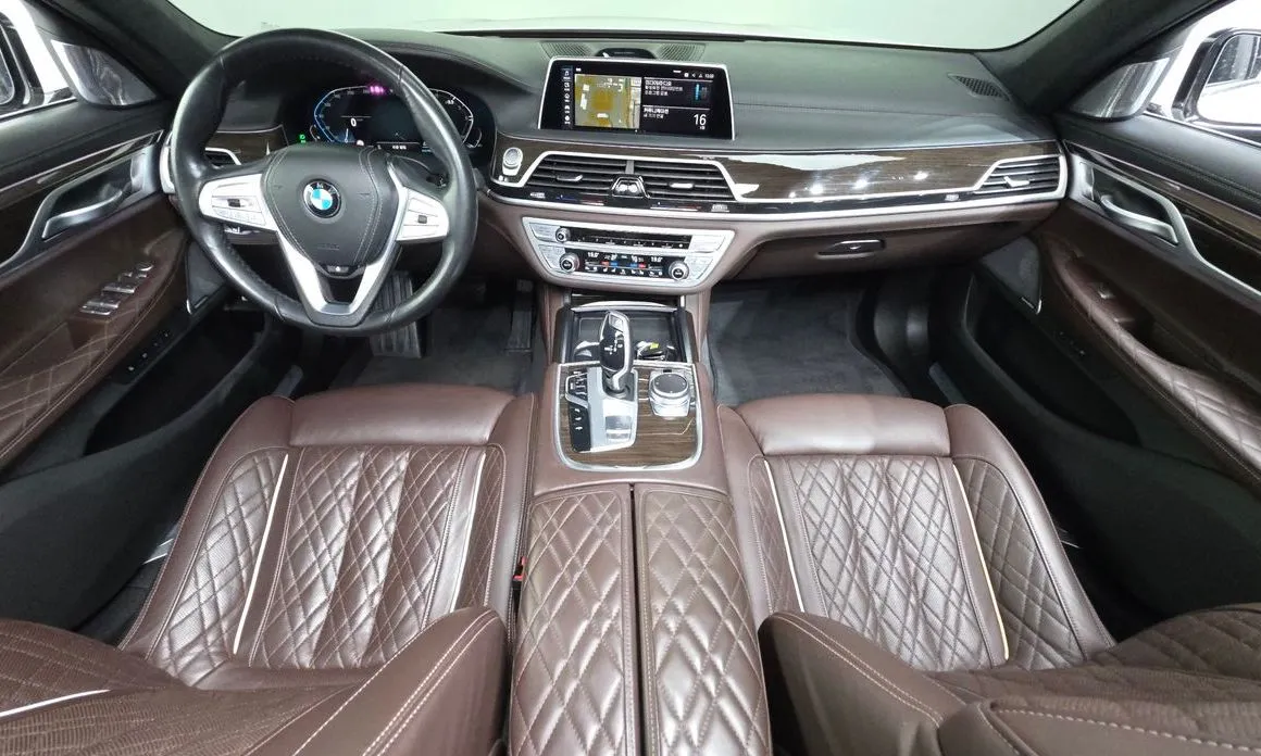 BMW 7-Series 2022 из KR, фото 9