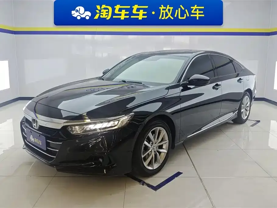 Honda Accord — фото 1