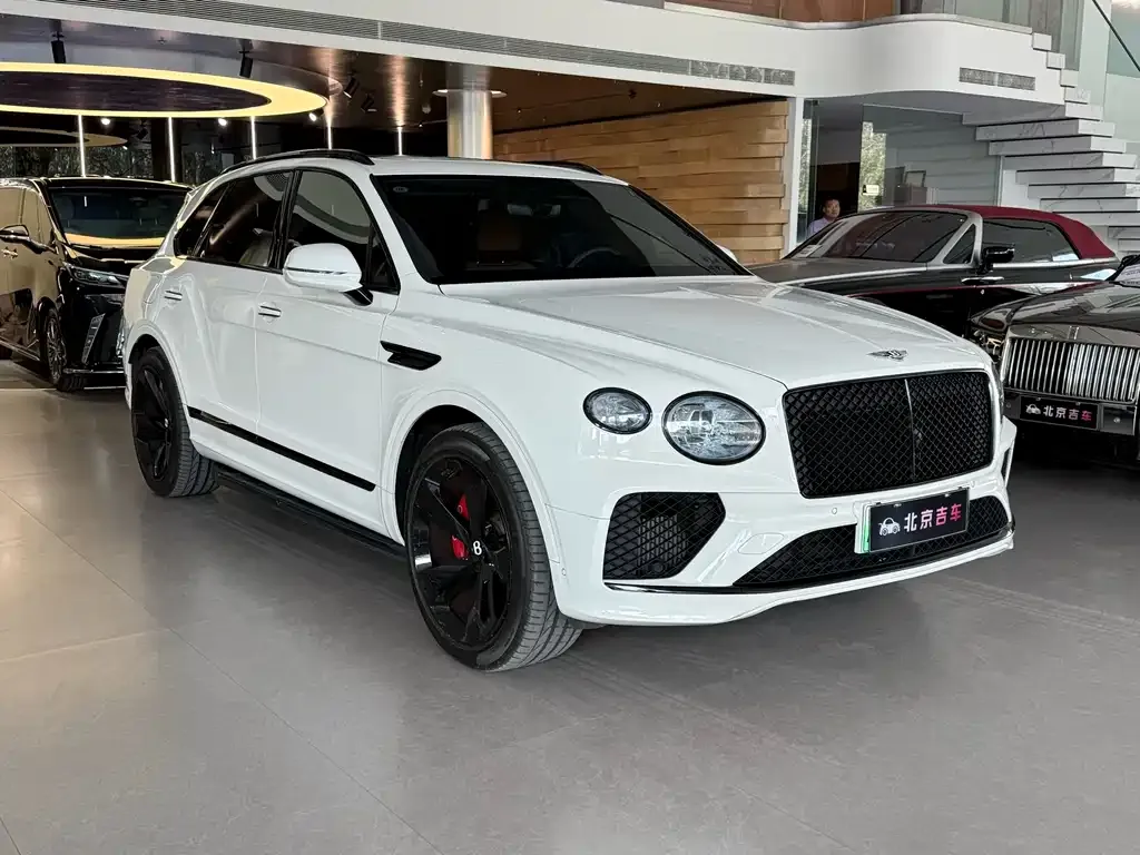 Bentley Bentayga PHEV — фото 5