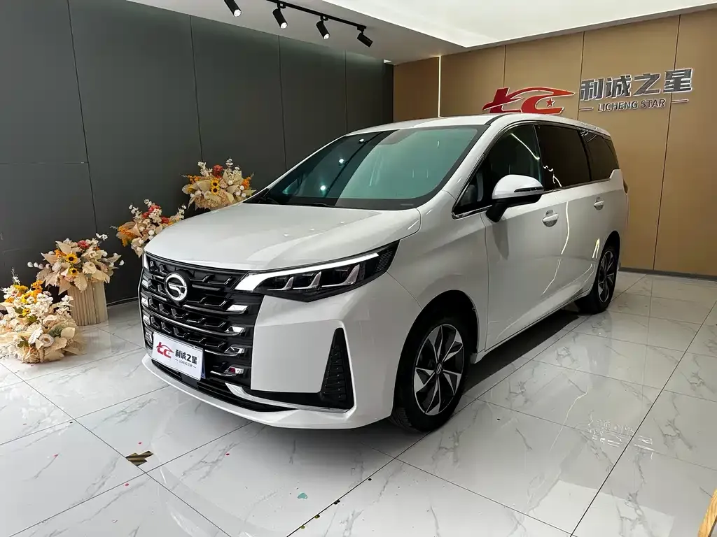 GAC Motor Trumpchi M6 — фото 1