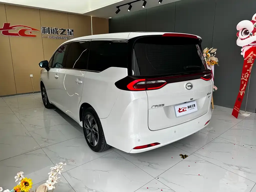 GAC Motor Trumpchi M6 — фото 3