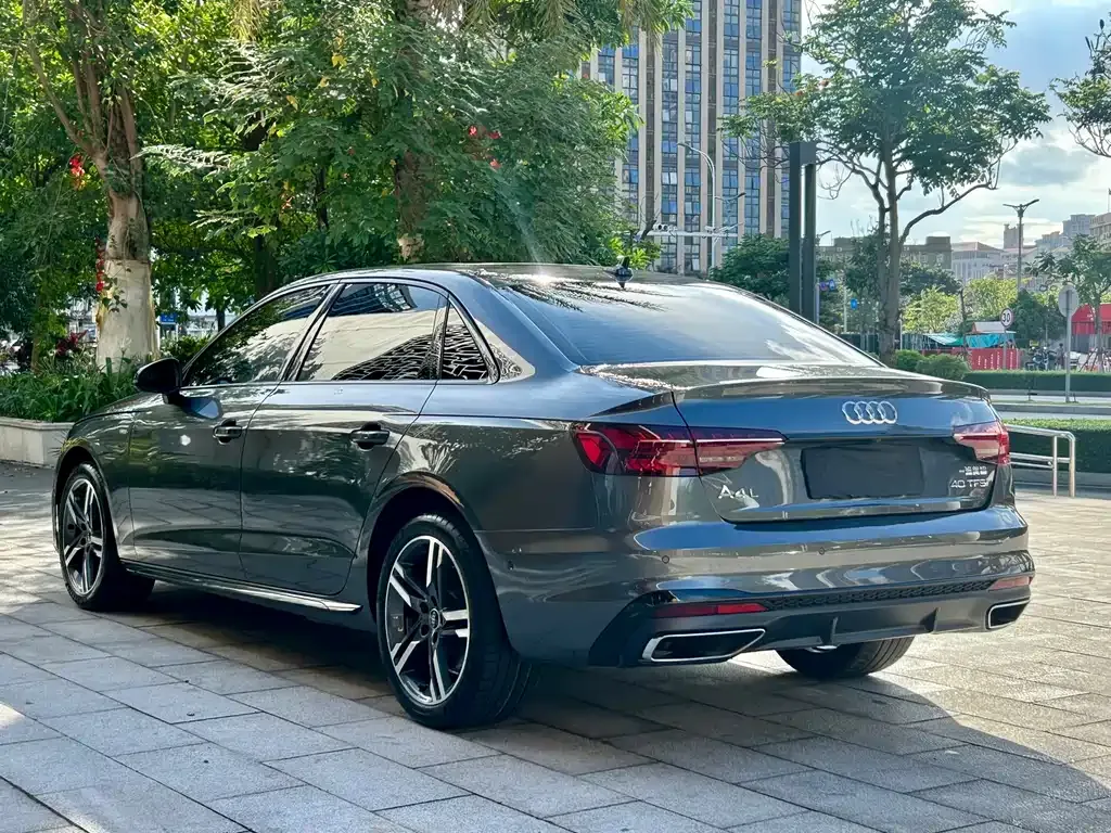 Audi A4L — фото 10