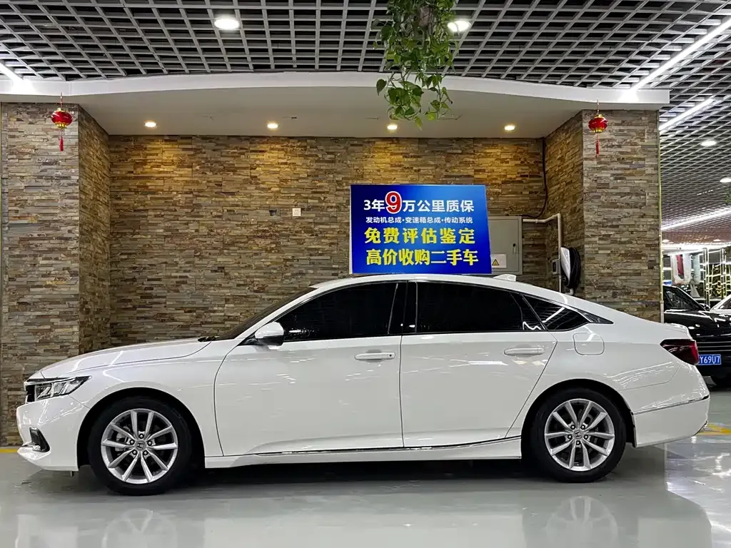 Honda Accord — фото 6
