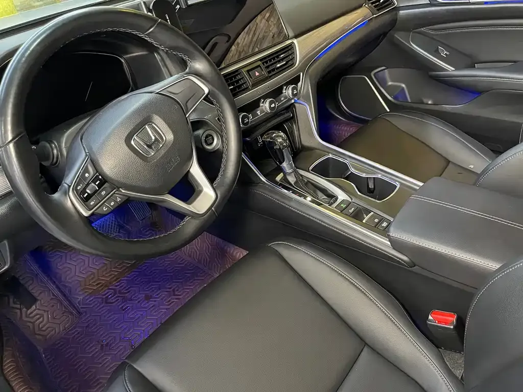 Honda Accord — фото 7