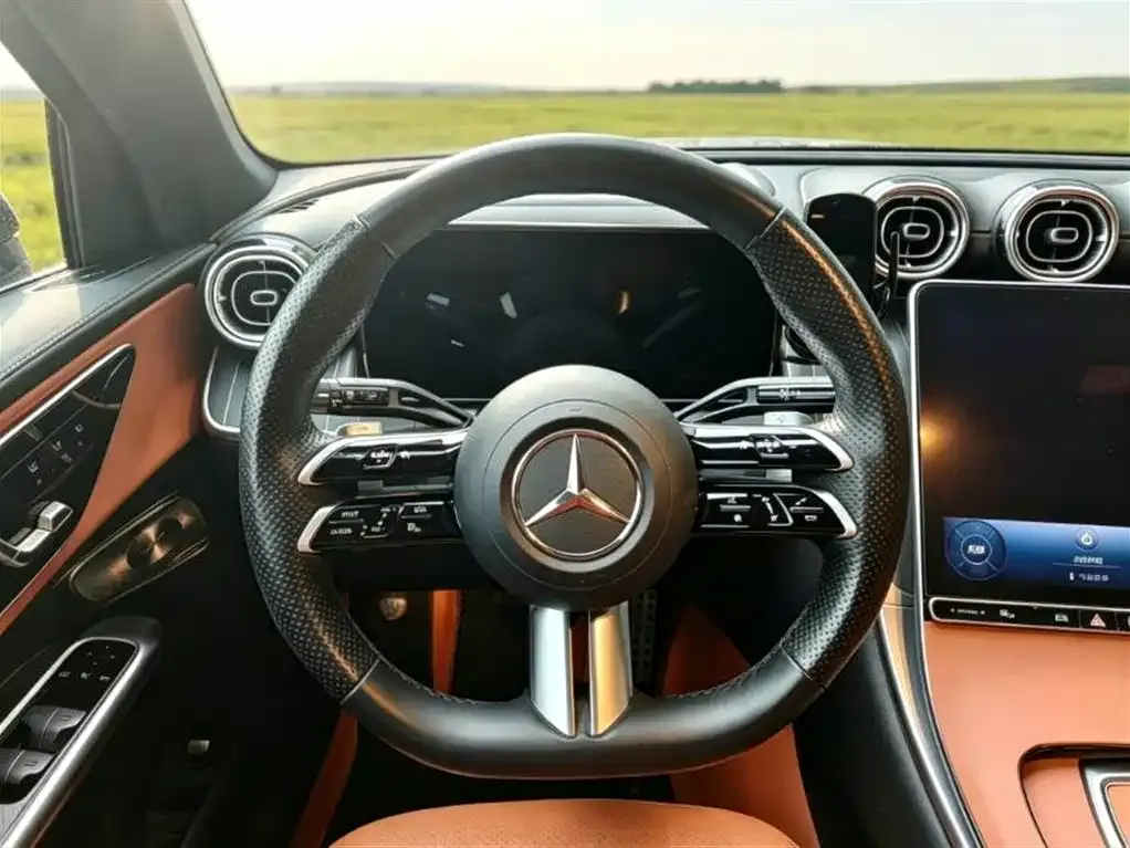Mercedes-Benz GLC — фото 10