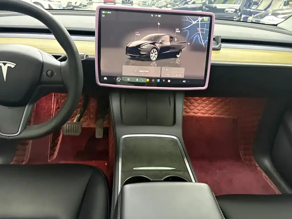 Tesla Model Y — фото 4