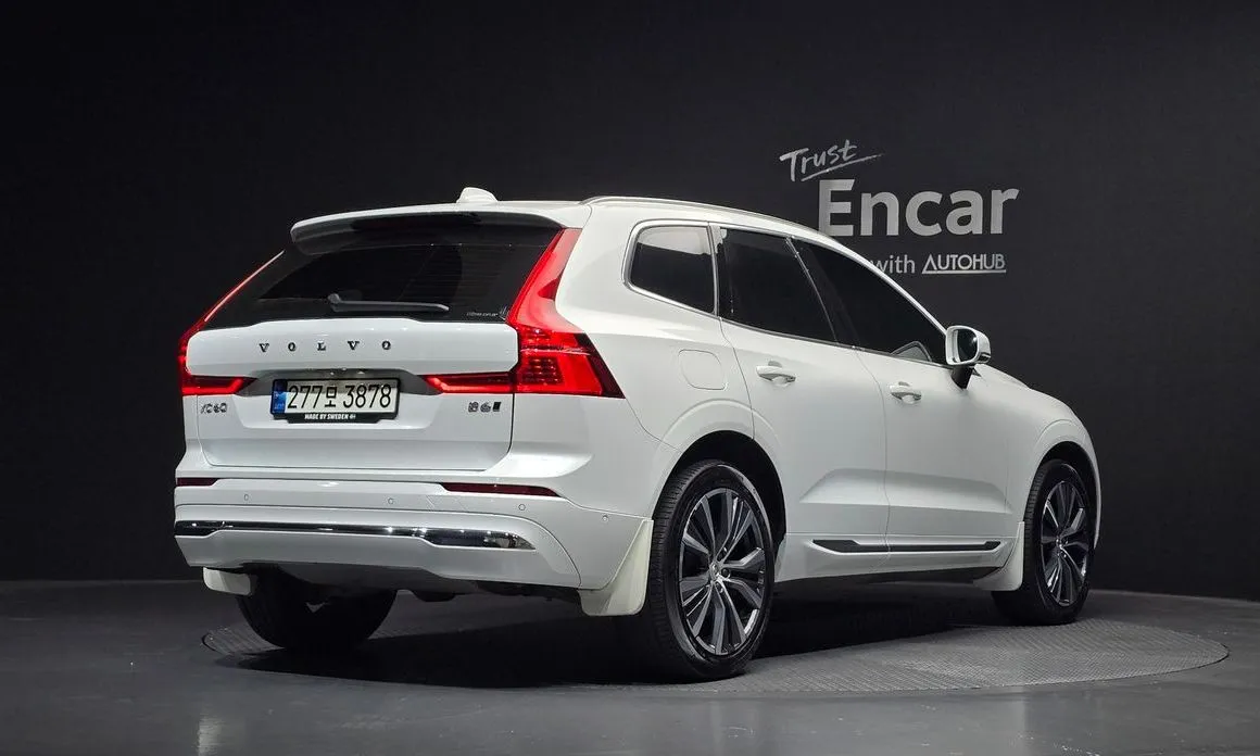 Volvo XC60 — фото 5