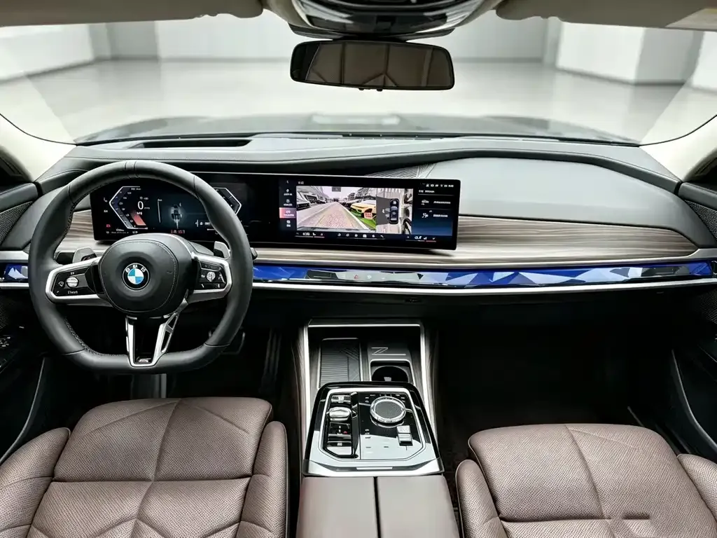 BMW 7 Series — фото 3