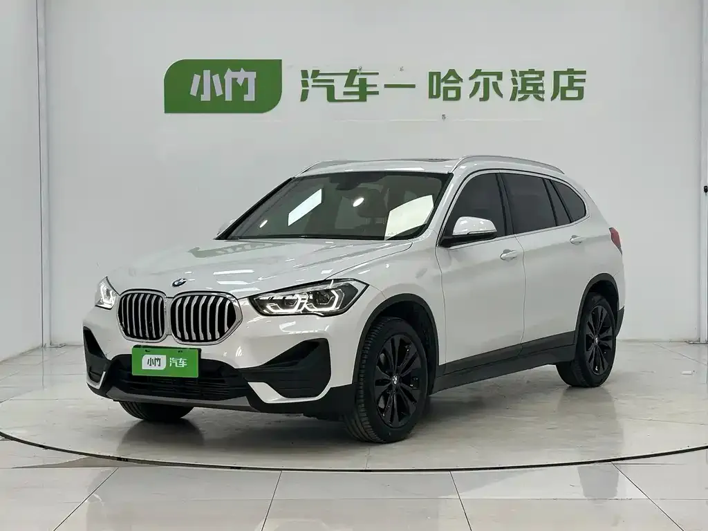 BMW X1 — фото 1