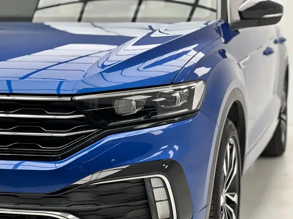 Volkswagen T-Roc — фото 3