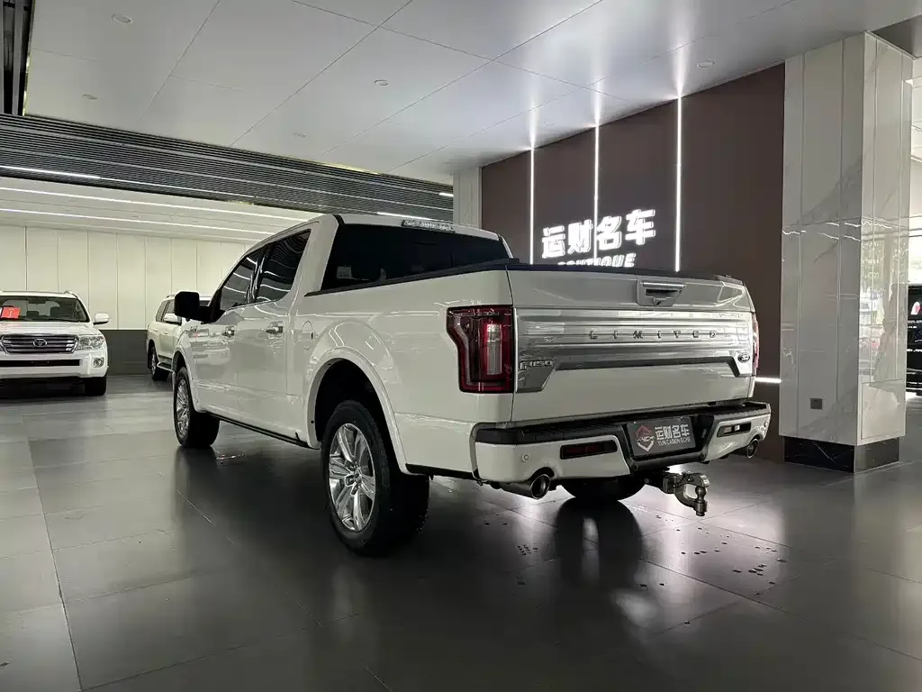 Ford F-150 Raptor — фото 7