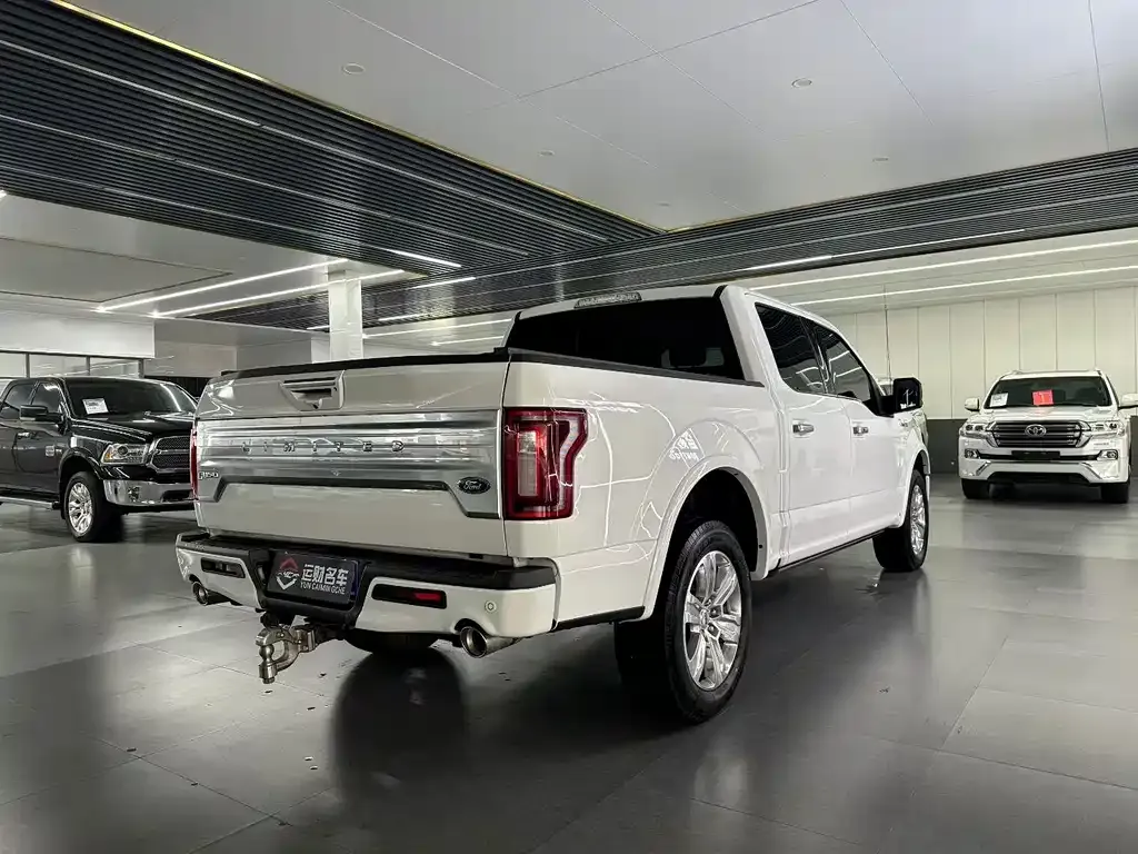Ford F-150 Raptor — фото 2