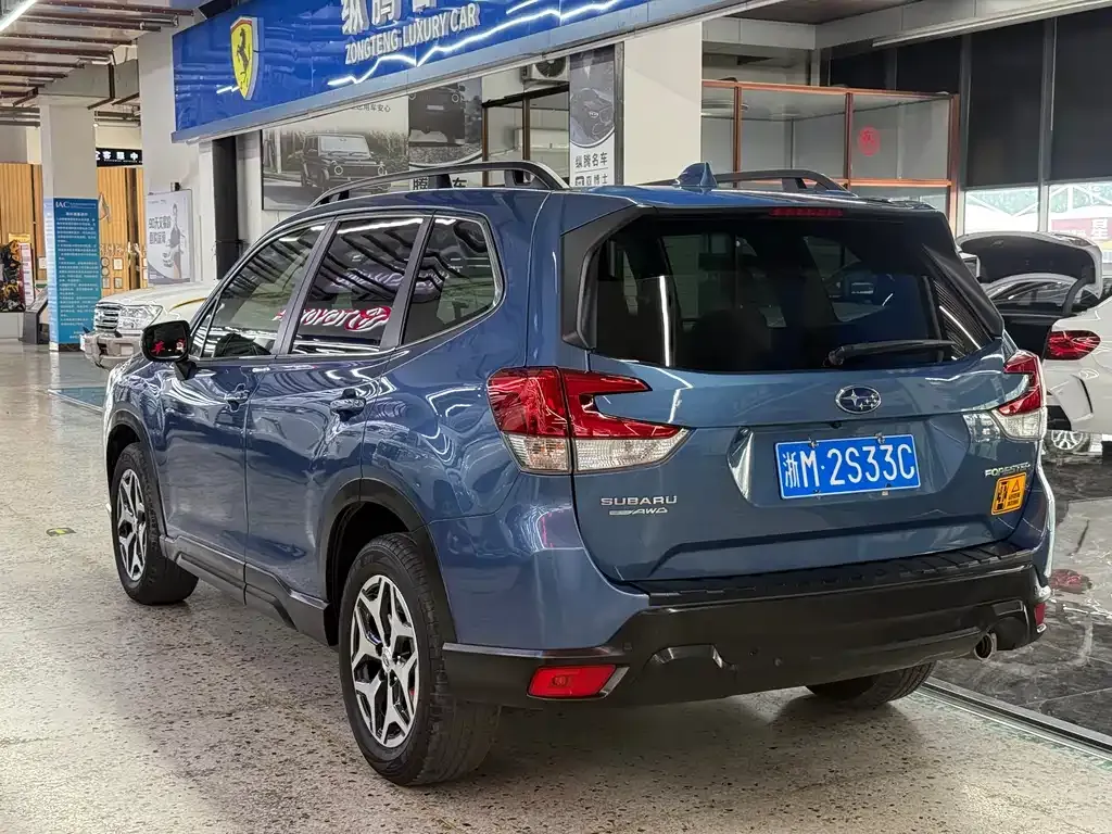 Subaru Forester 2022 из CN, фото 8