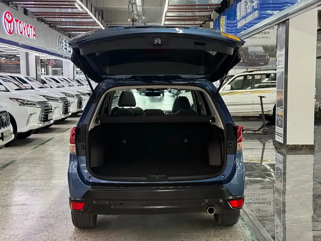 Subaru Forester 2022 из CN, фото 2