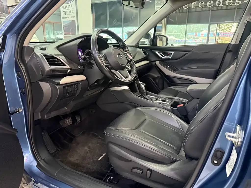 Subaru Forester 2022 из CN, фото 5