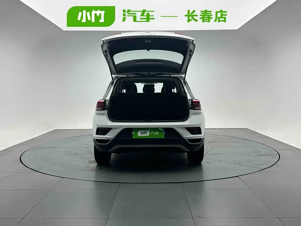 Volkswagen T-Roc 2023 из CN, фото 2
