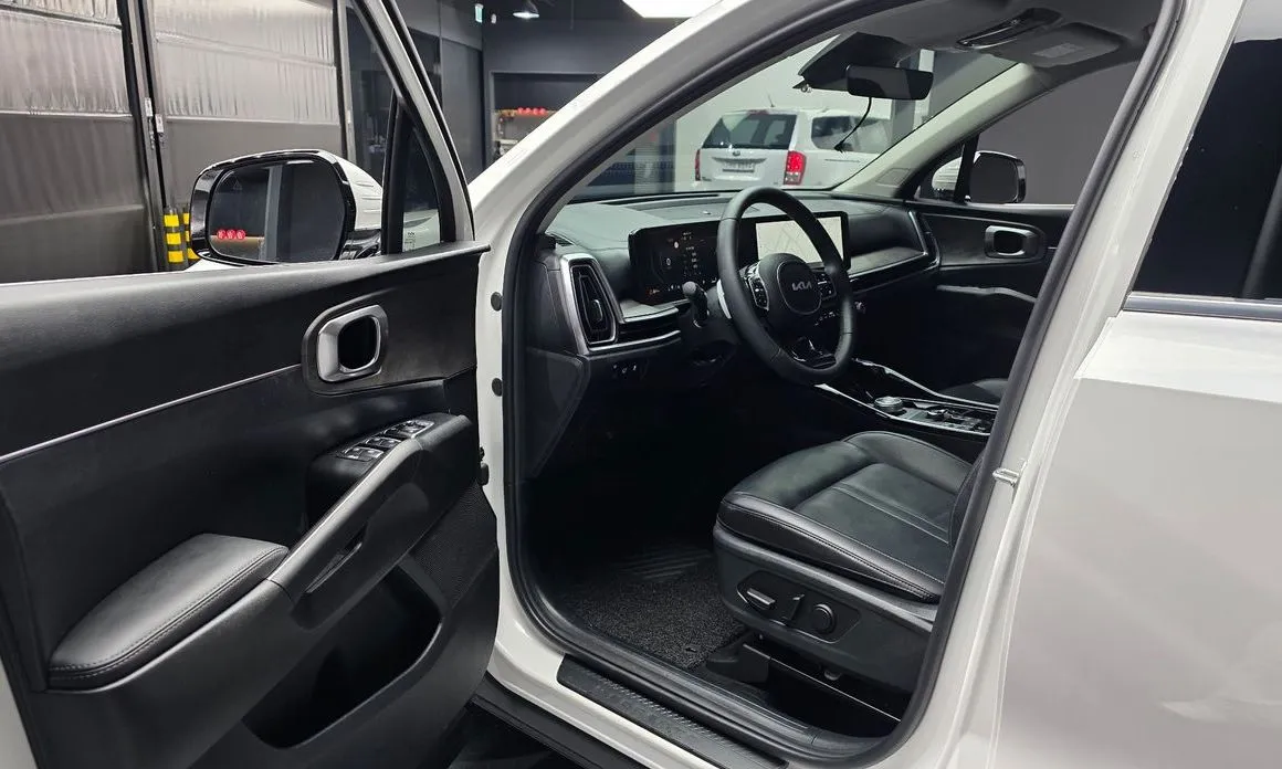 Kia Sorento — фото 7