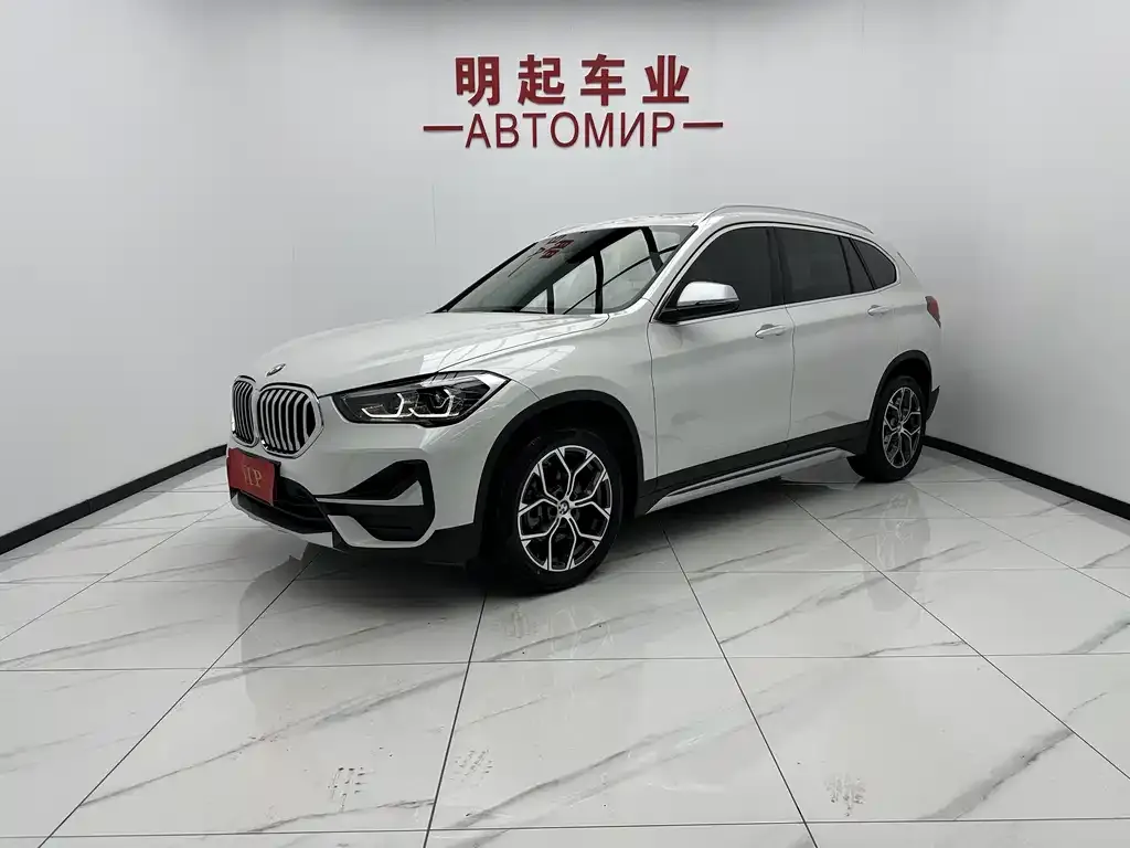 BMW X1 — фото 1