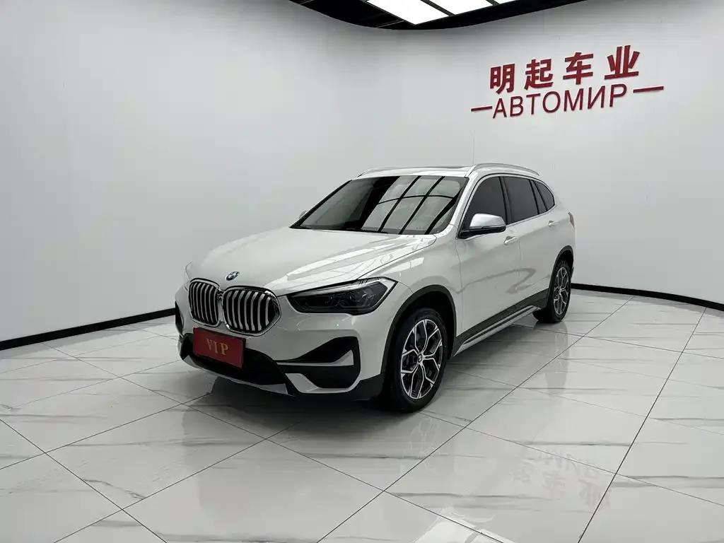 BMW X1 — фото 10