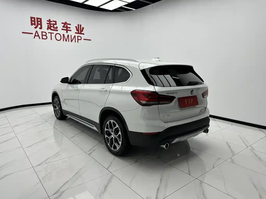 BMW X1 — фото 3
