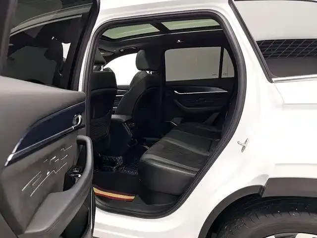 Geely Xingyue L — фото 10