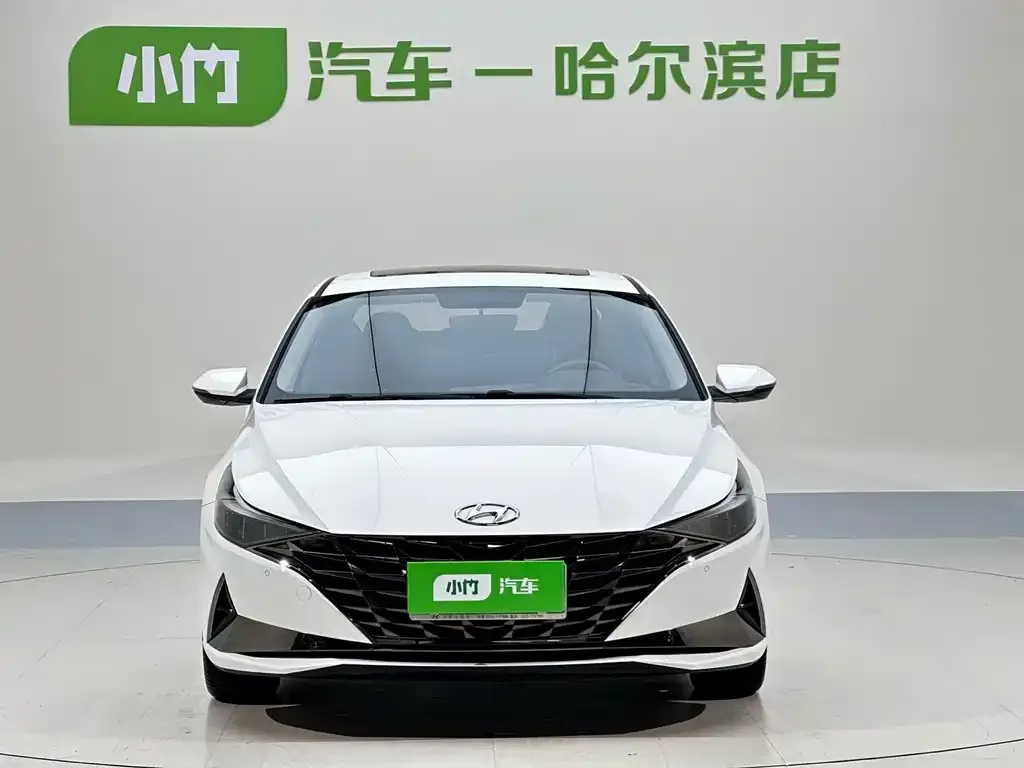 Hyundai Elantra — фото 5
