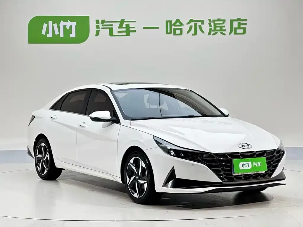 Hyundai Elantra — фото 7