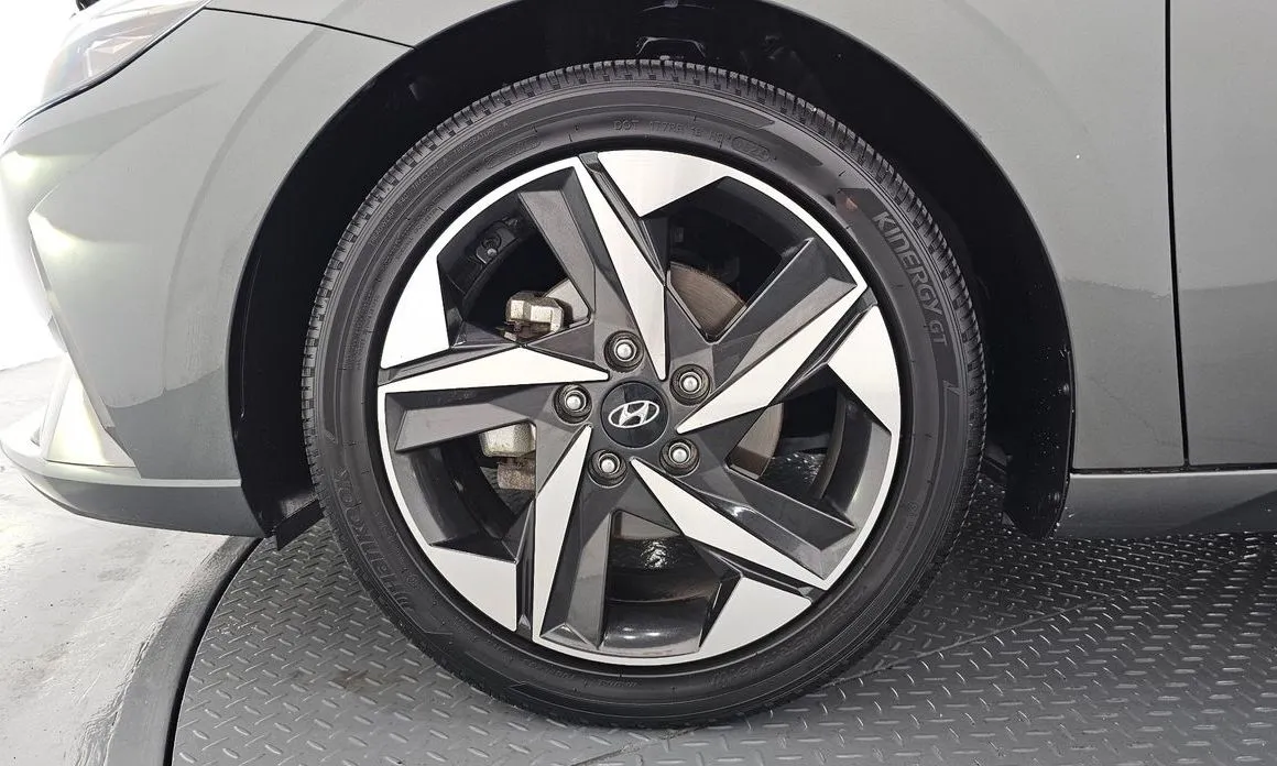 Hyundai AVANTE — фото 8