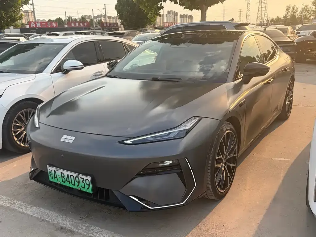 Geely Galaxy E8