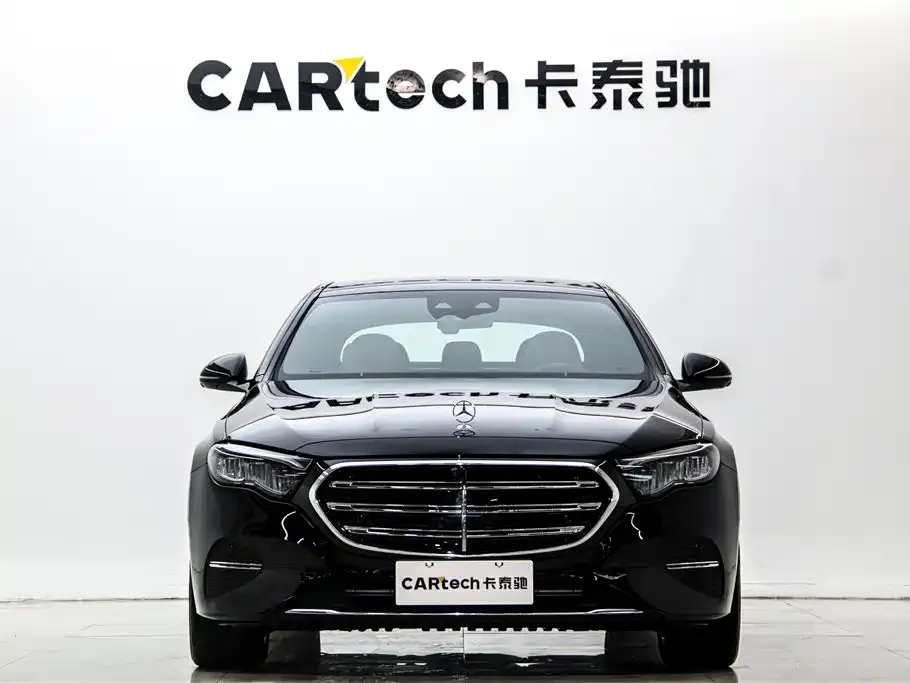 Mercedes-Benz E-Class — фото 4