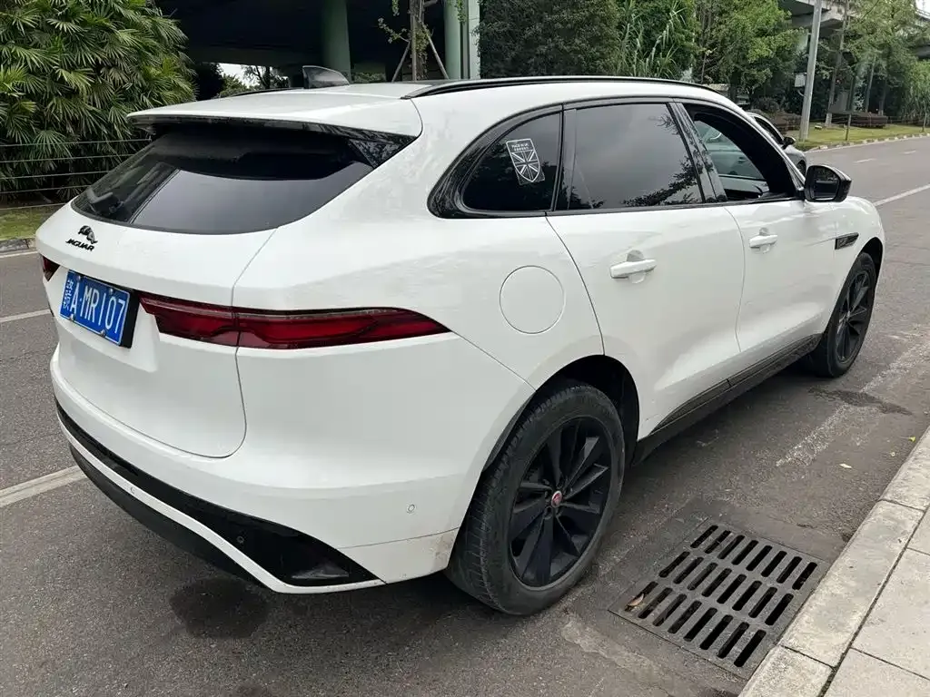 Jaguar F-PACE — фото 7