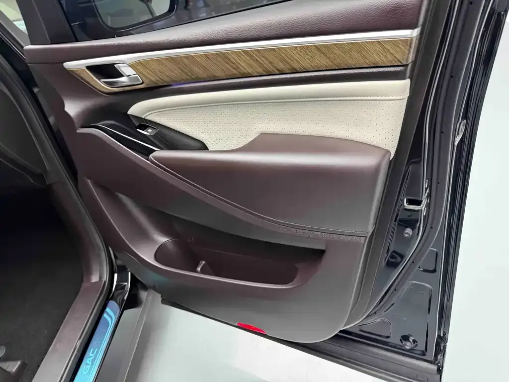 GAC Motor Trumpchi M8 — фото 3