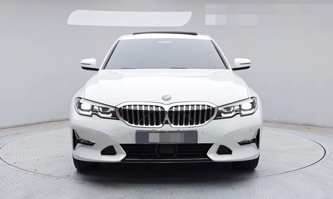 BMW 3-Series 2022 из KR, фото 4