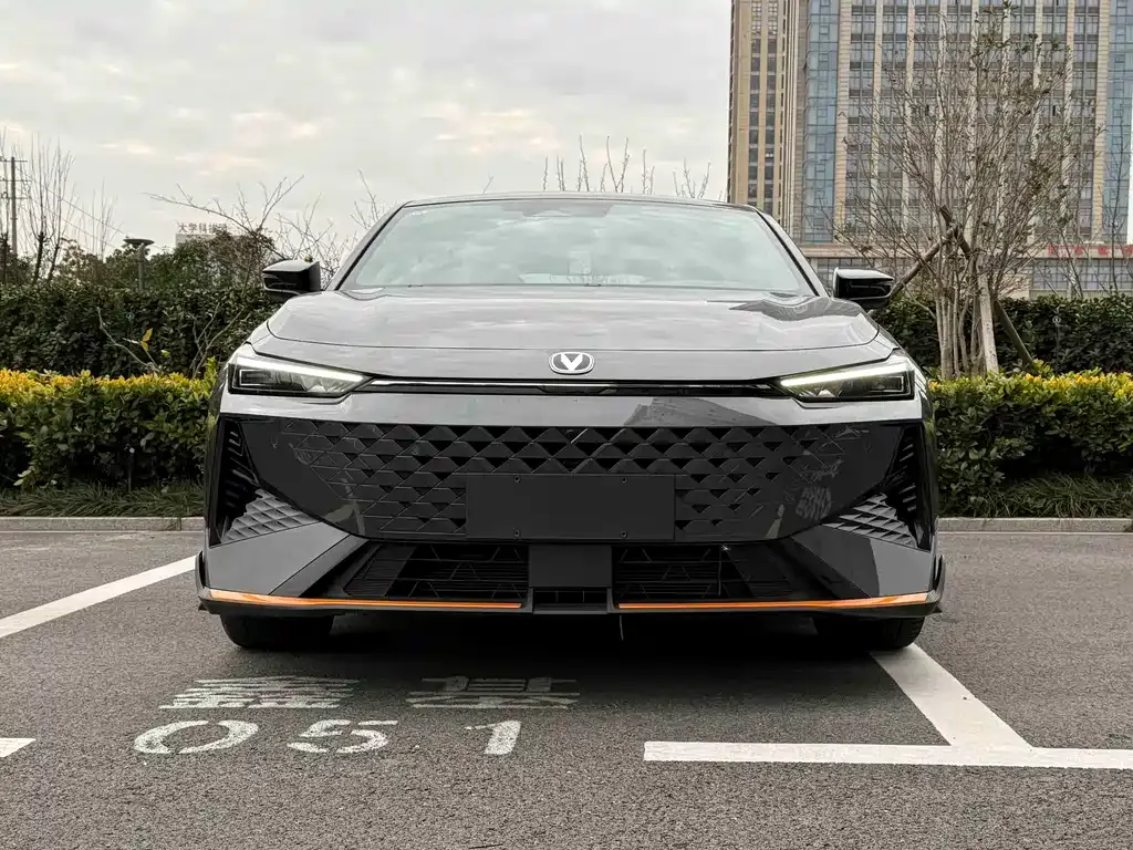 Changan UNI-V 2024 из CN, фото 4