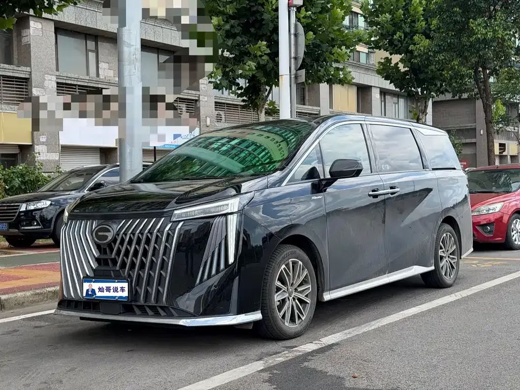 GAC Motor Trumpchi M8 — фото 1