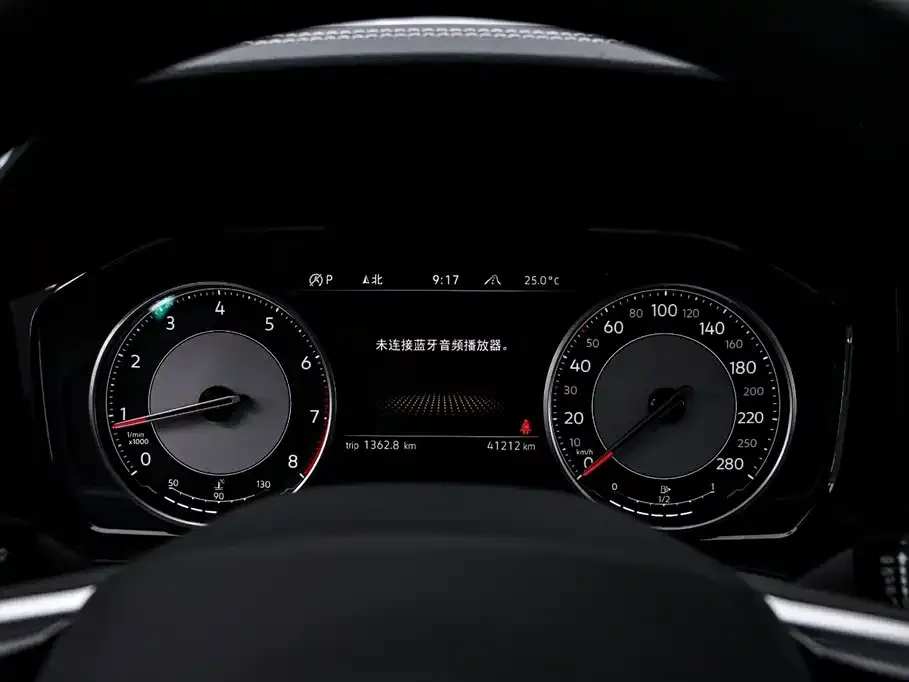 Volkswagen Touareg 2023 из CN, фото 10